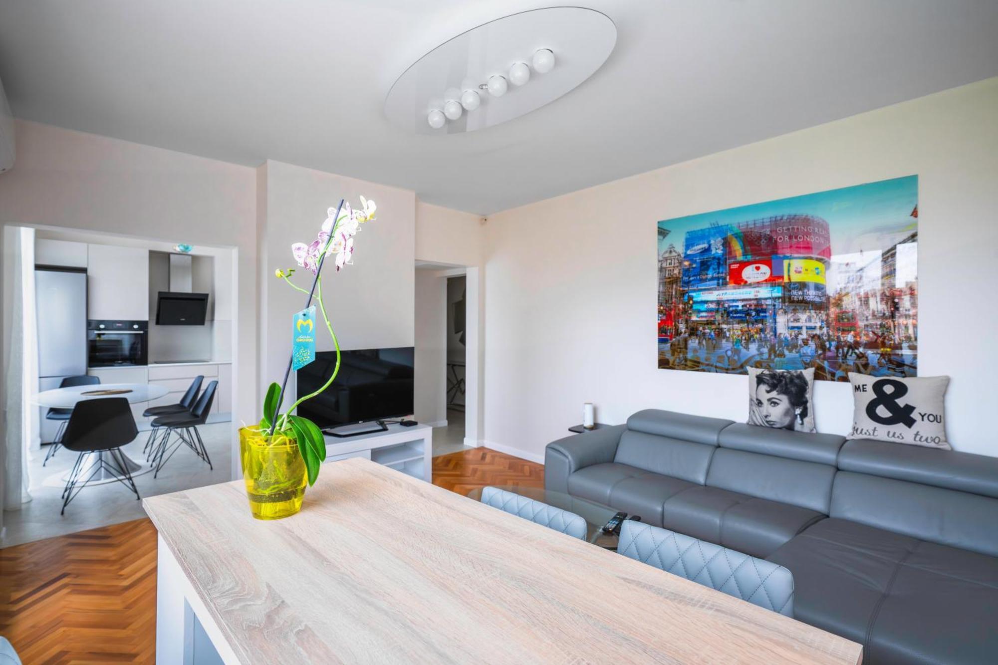 New With The Best View - 2Bd Bright Flat Near Ndk София Экстерьер фото
