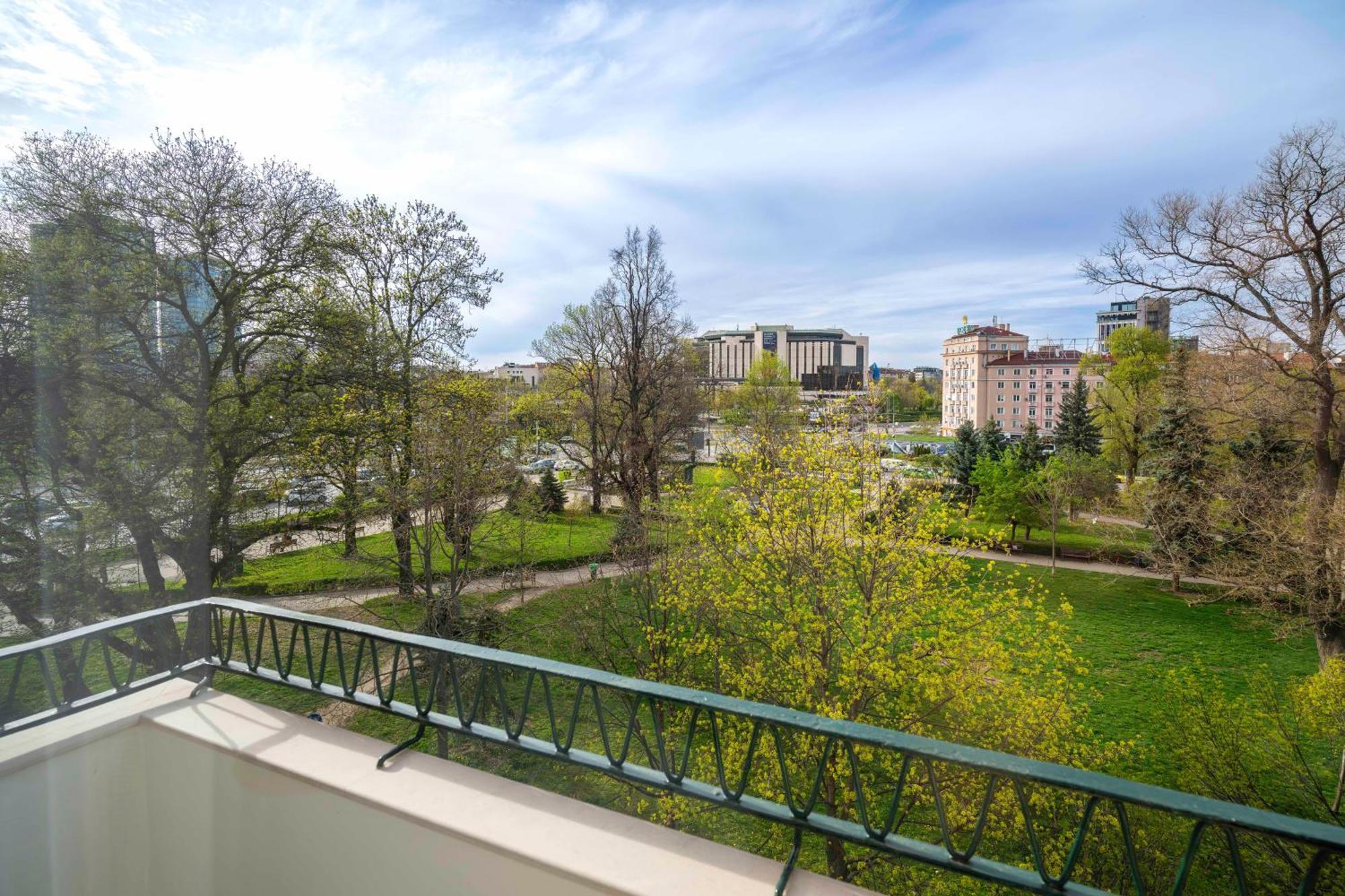 New With The Best View - 2Bd Bright Flat Near Ndk София Экстерьер фото